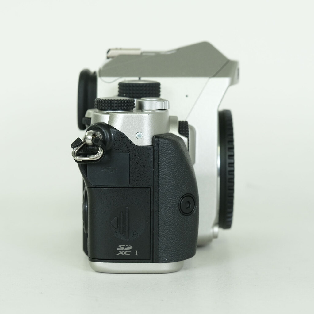 PENTAX KP ボディ シルバー PENTAX KP ボディ シルバー