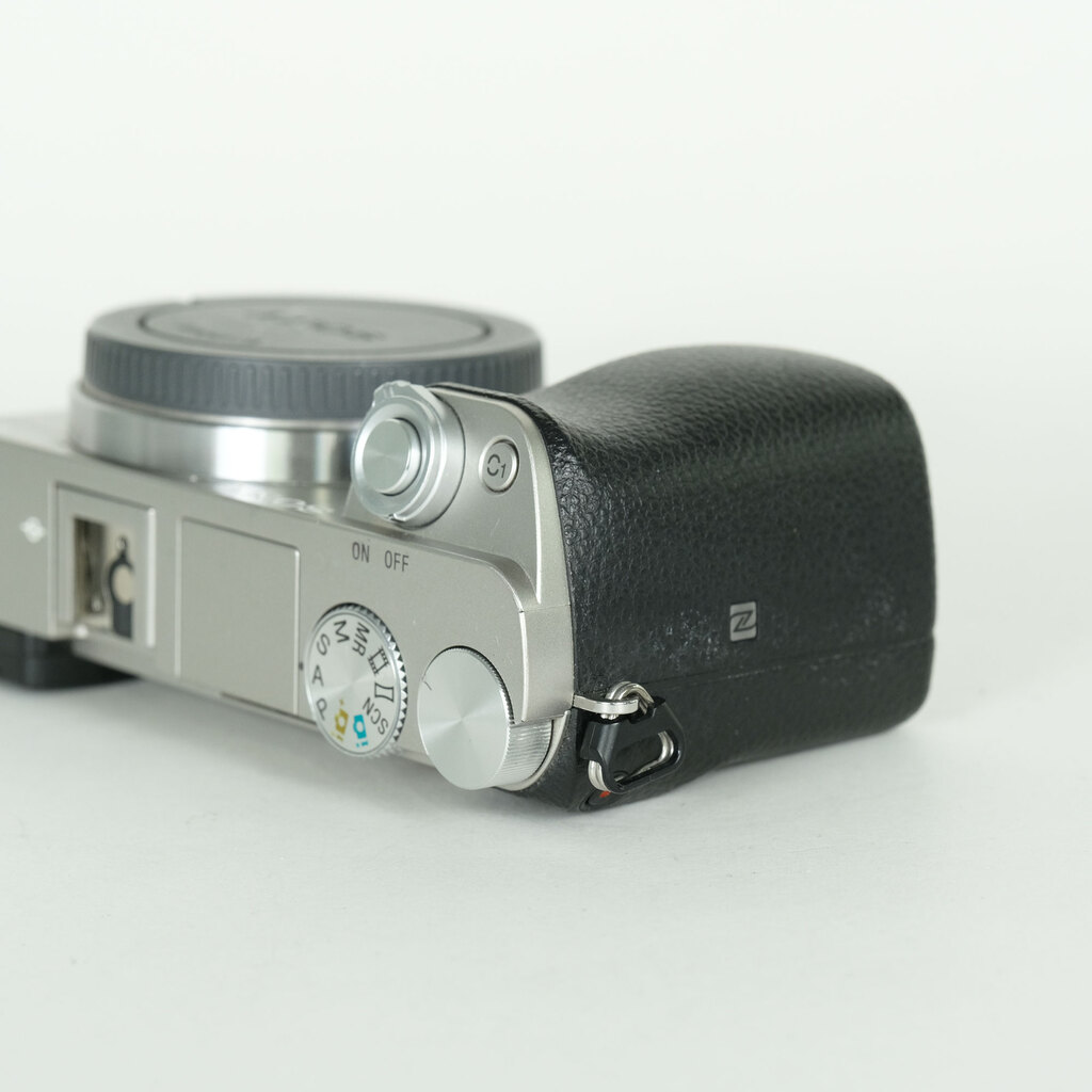SONY α6000(ILCE-6000) SONY α6000(ILCE-6000)