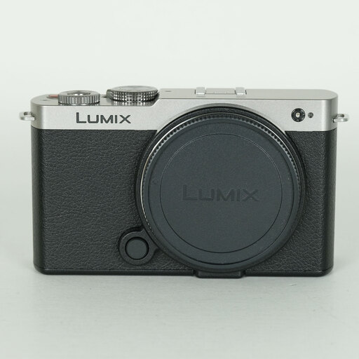 Panasonic LUMIX DC-S9