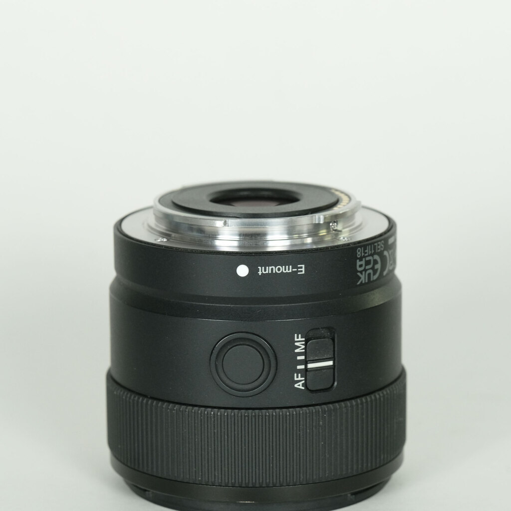 SONY E 11mm F1.8 SEL11F18