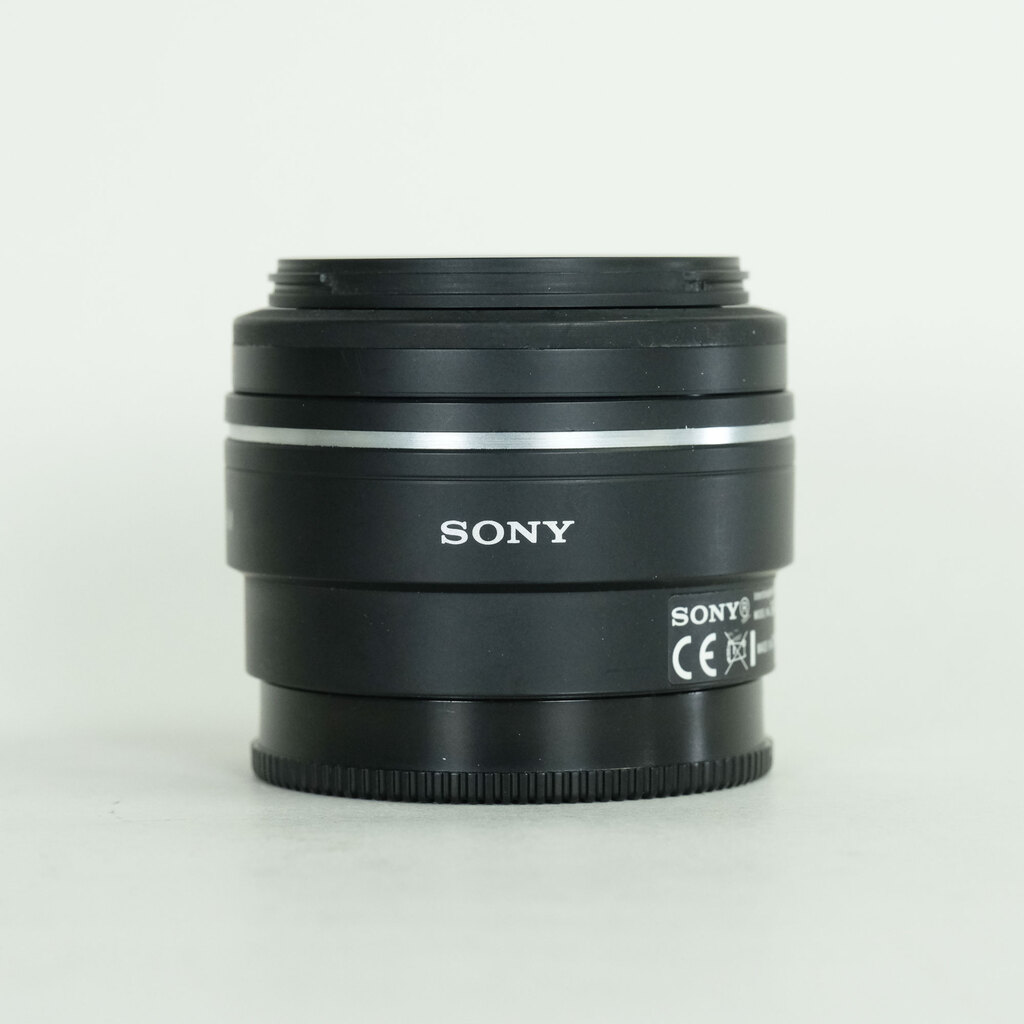 SONY 85mm F2.8 SAM SAL85F28