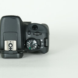 Canon EOS Kiss X7