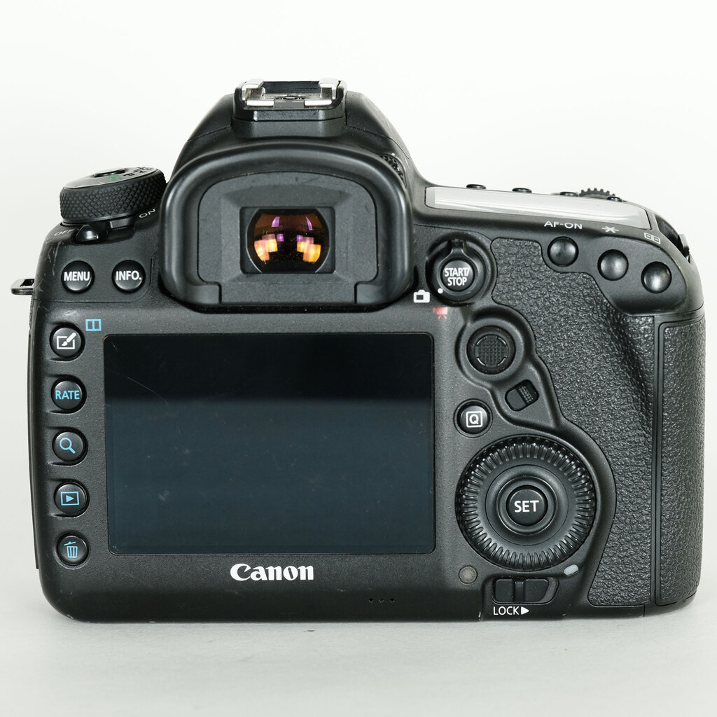 Canon EOS 5D Mark IV