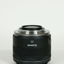 Canon RF35mm F1.8 MACRO IS STM