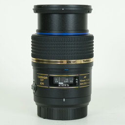 TAMRON SP 90mm F2.8 Di Macro 1:1/Model 272ENII(ニコンF用モーター内蔵) TAMRON SP 90mm F2.8 Di Macro 1:1/Model 272ENII(ニコンF用モーター内蔵)