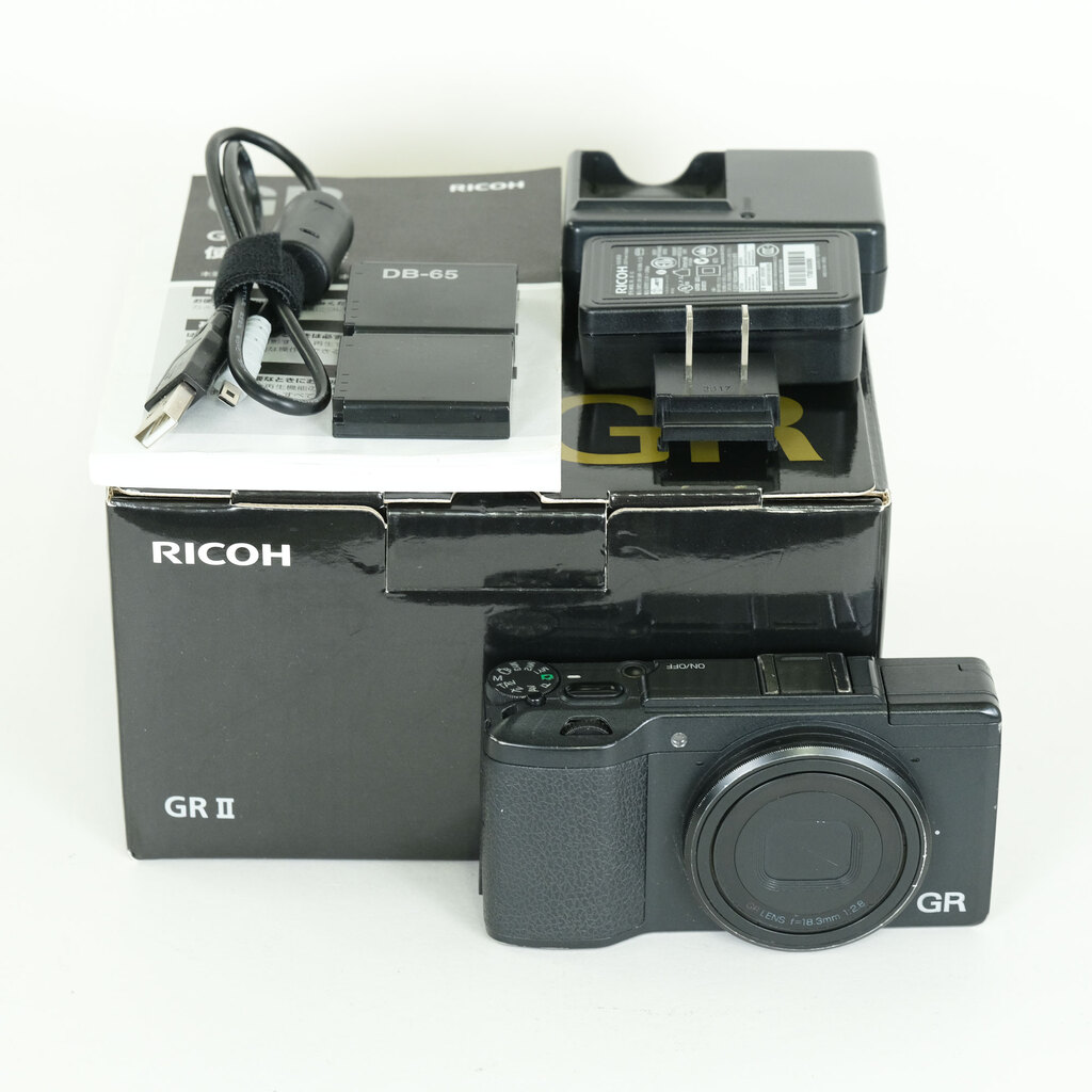 RICOH GR II