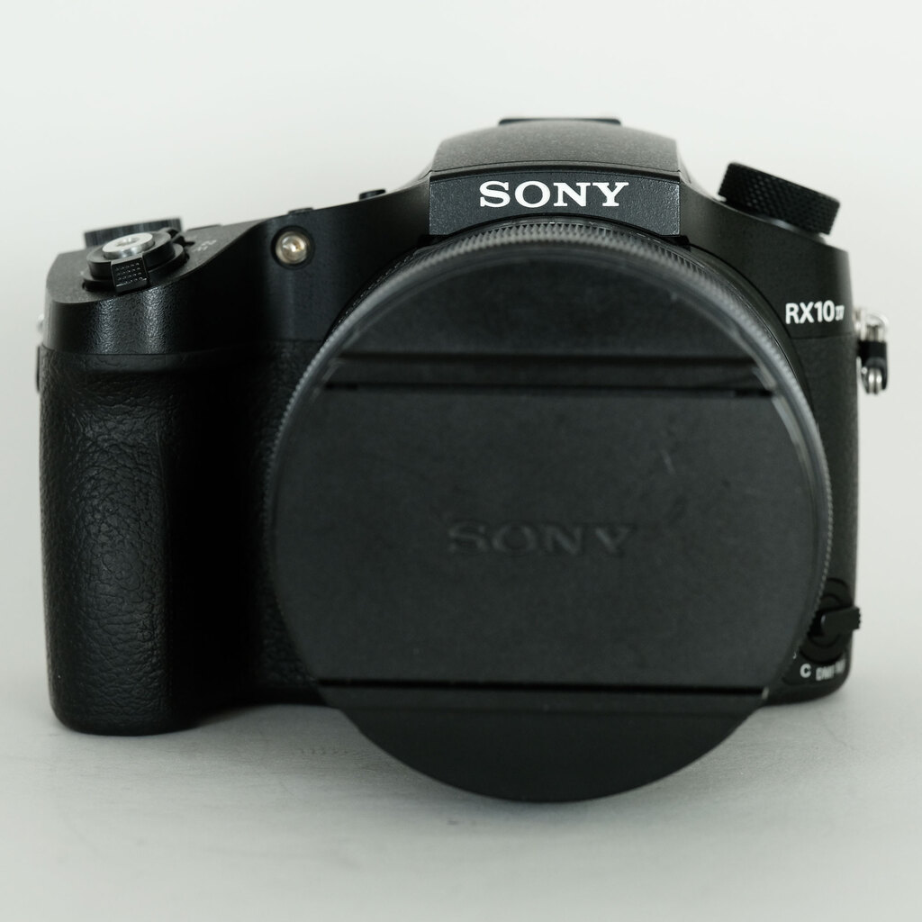 SONY Cyber-shot DSC-RX10M4