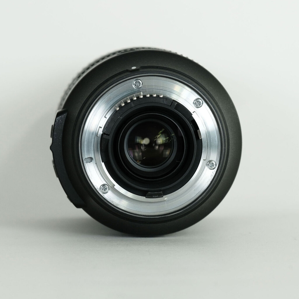 Nikon AF-S NIKKOR 28-300mm f/3.5-5.6G ED VR