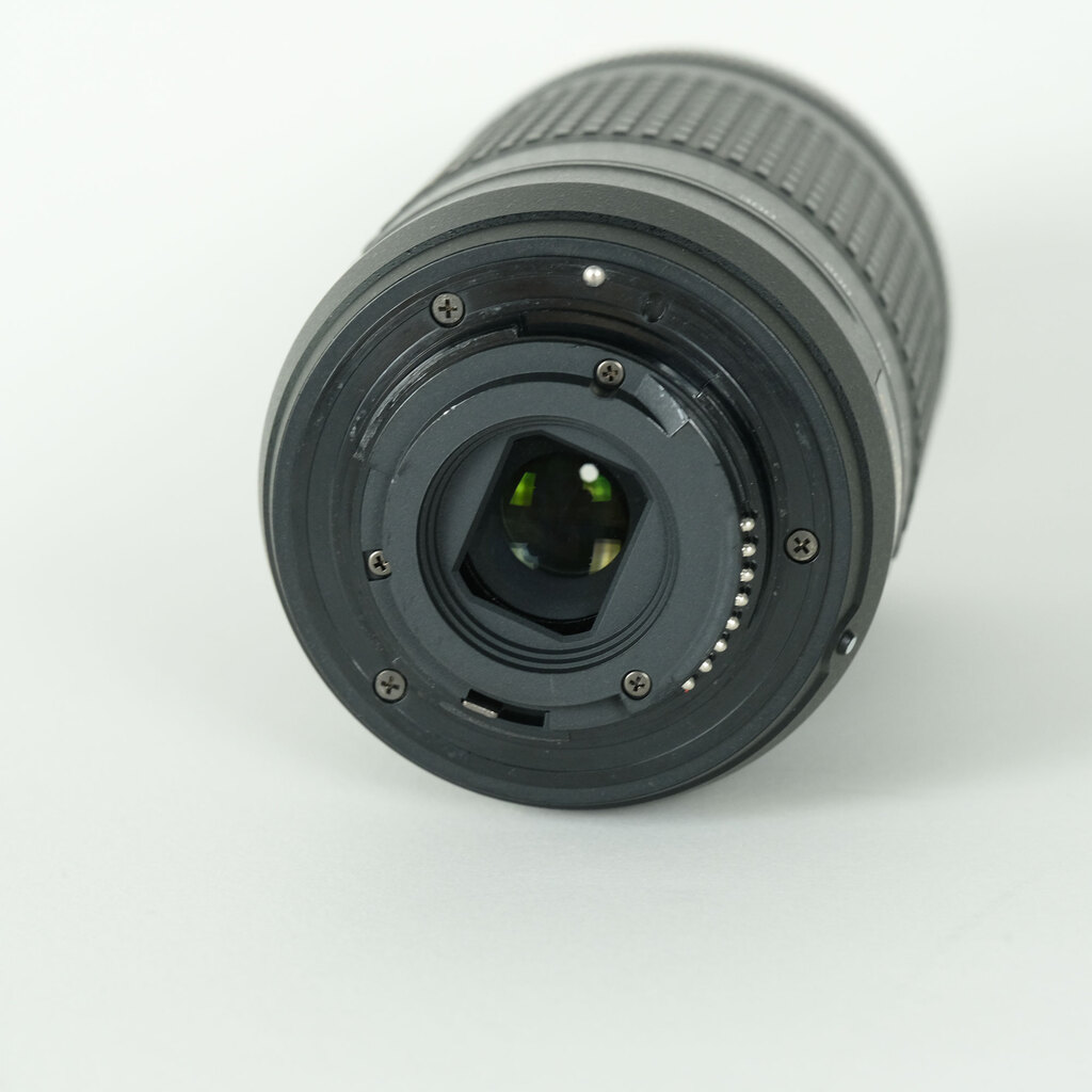 Nikon AF-P DX NIKKOR 70-300mm f/4.5-6.3G ED VR Nikon AF-P DX NIKKOR 70-300mm f/4.5-6.3G ED VR