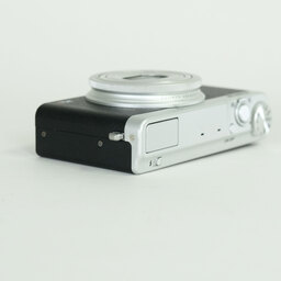 FUJIFILM XQ2 シルバー FUJIFILM XQ2 シルバー