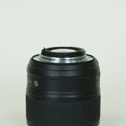 Nikon AF-S NIKKOR 35mm f/1.8G ED Nikon AF-S NIKKOR 35mm f/1.8G ED