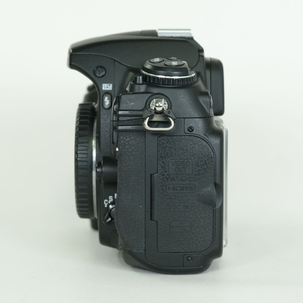 Nikon D300 ボディ