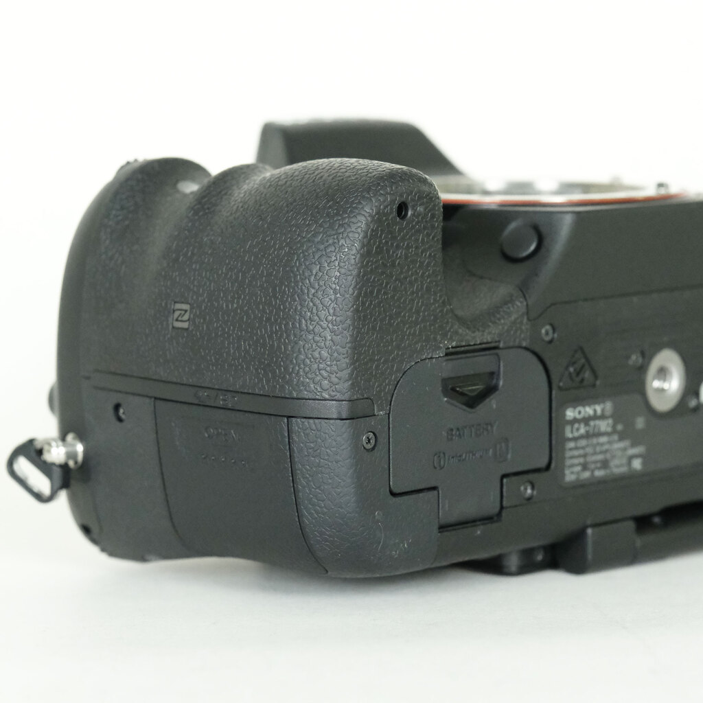 SONY α77IIボディ ILCA-77M2