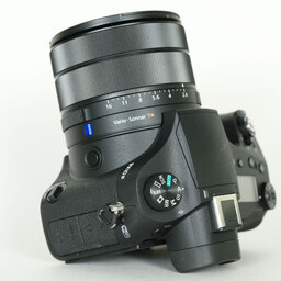 SONY Cyber-shot DSC-RX10M3