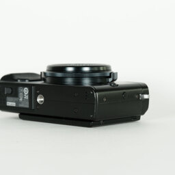 FUJIFILM X70 ブラック