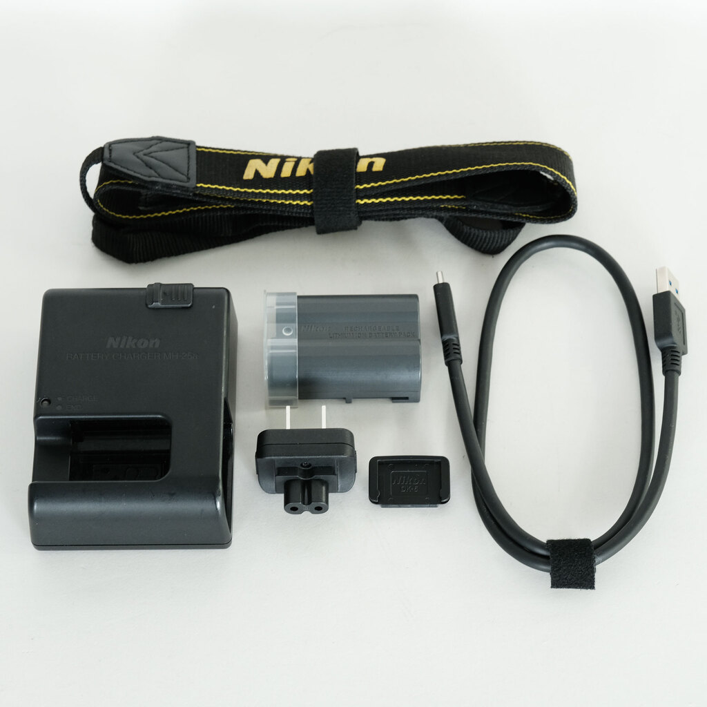 Nikon D780