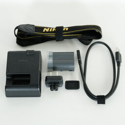 Nikon D780