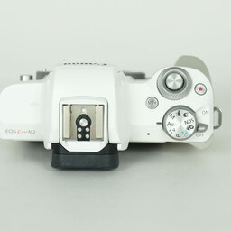 Canon EOS Kiss M2