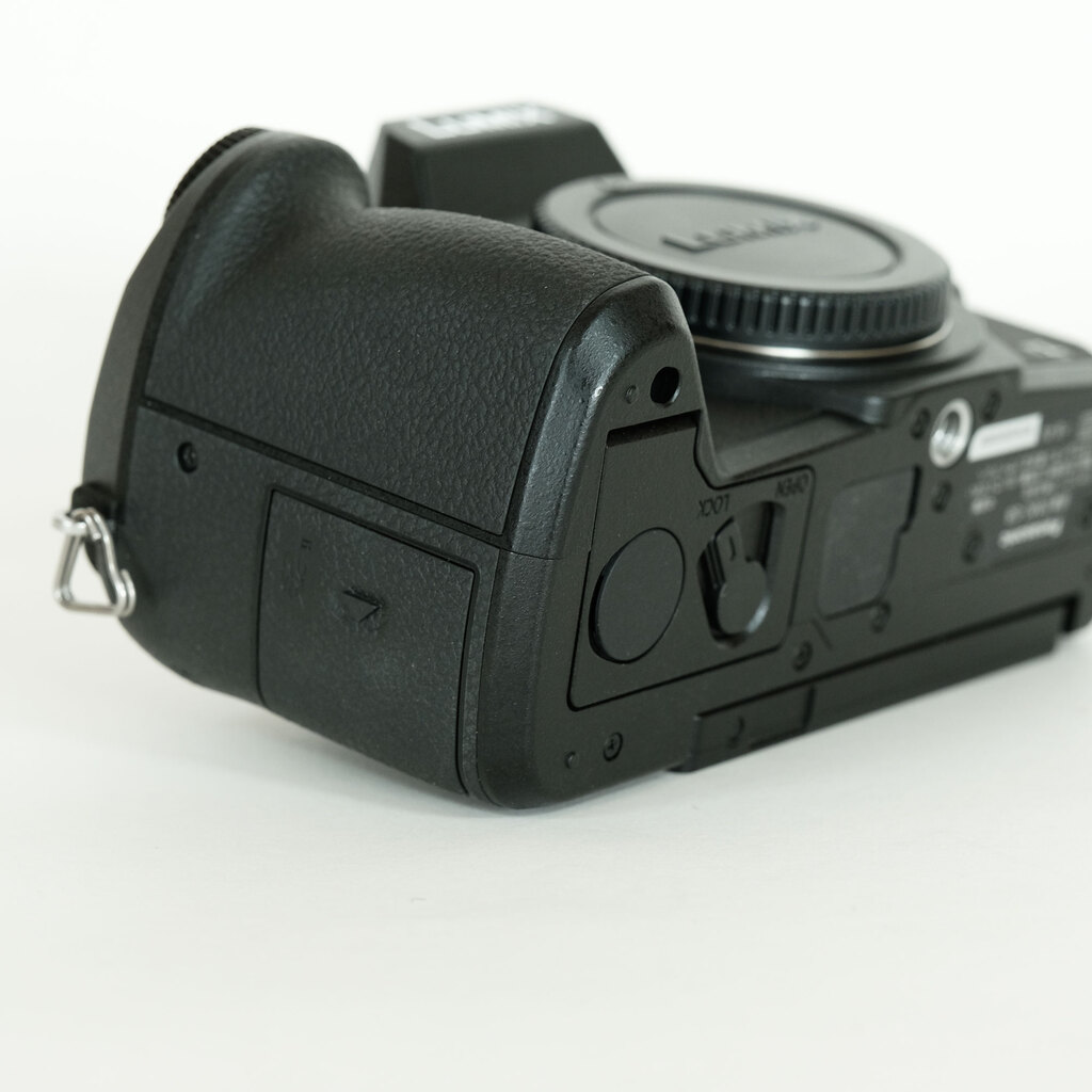 Panasonic LUMIX DMC-G8 Panasonic LUMIX DMC-G8