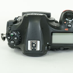 Nikon D850