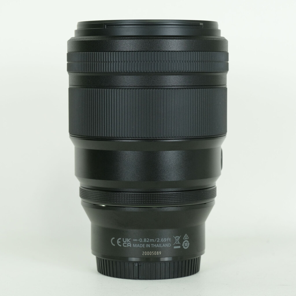 Nikon NIKKOR Z 135mm f/1.8 S Plena
