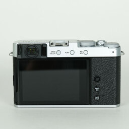 FUJIFILM X-E4
