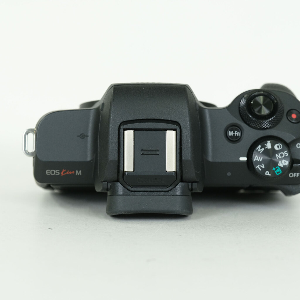 Canon EOS Kiss M