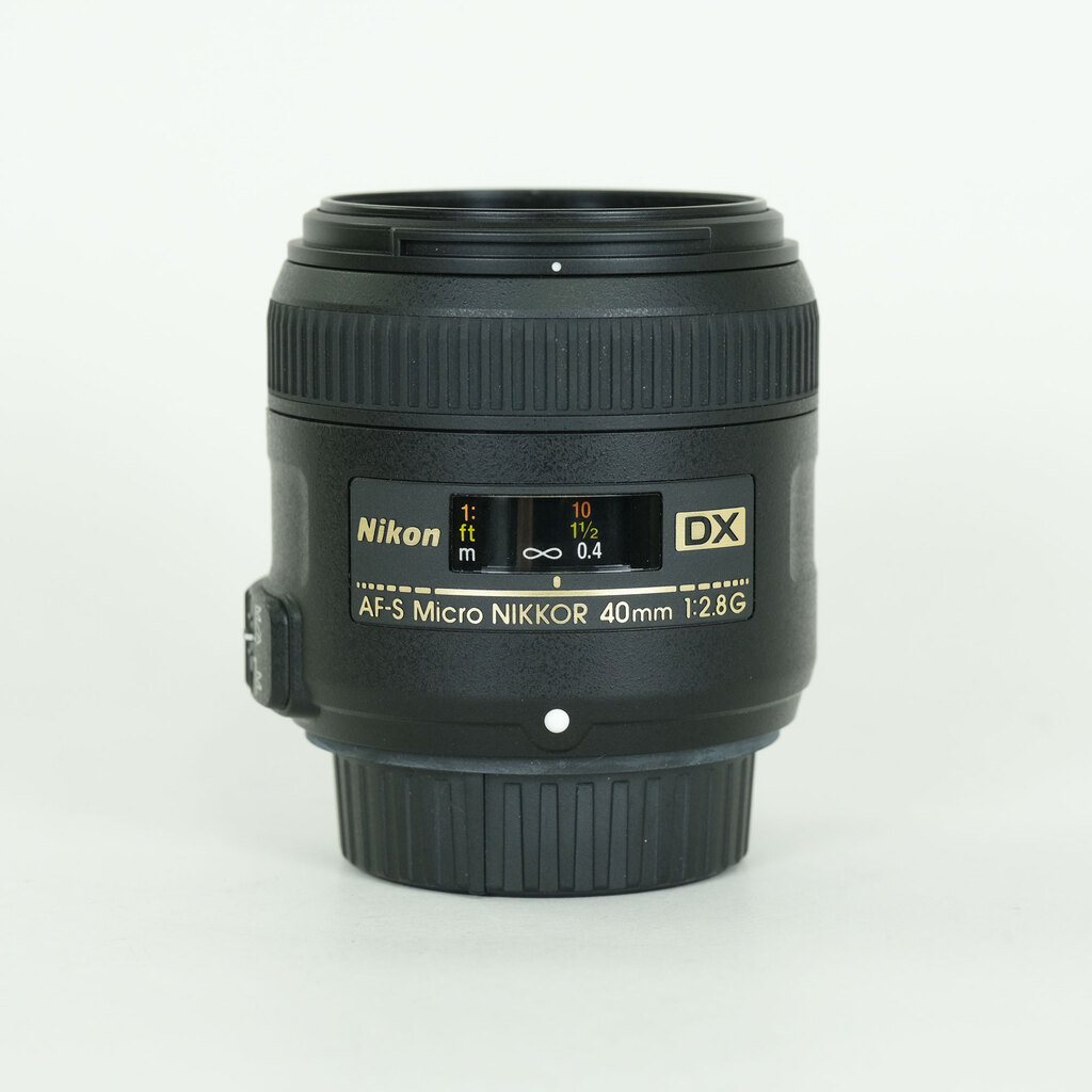 Nikon AF-S DX Micro NIKKOR 40mm f/2.8G