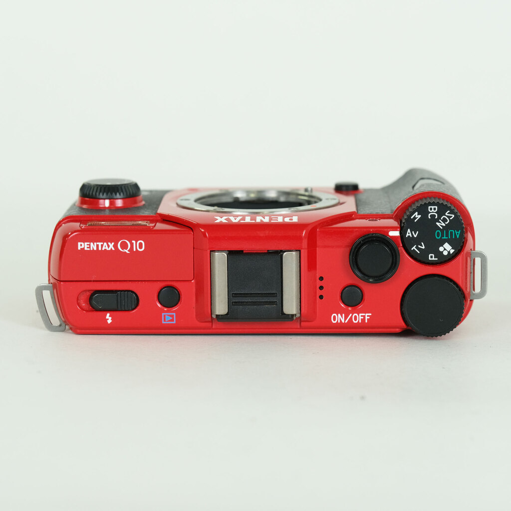 PENTAX Q10 ボディ レッド