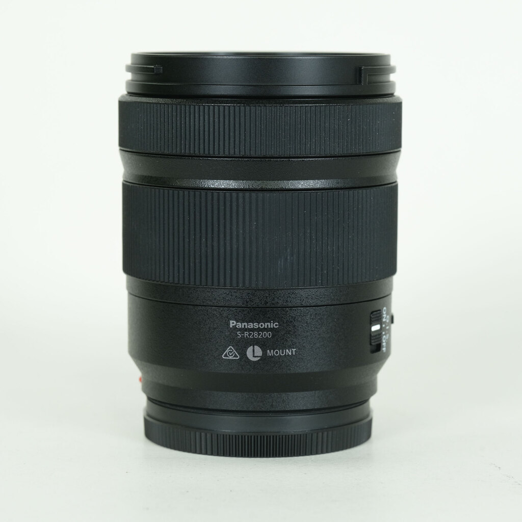 Panasonic LUMIX S 28-200mm F4-7.1 MACRO O.I.S.