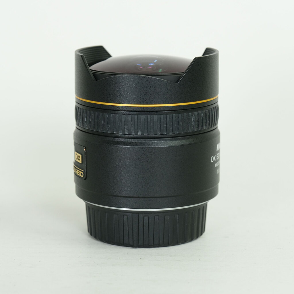 Nikon AF DX Fisheye-Nikkor 10.5mm F2.8G ED Nikon AF DX Fisheye-Nikkor 10.5mm F2.8G ED