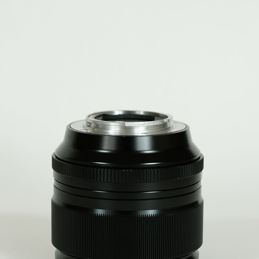FUJIFILM XF56mmF1.2 R