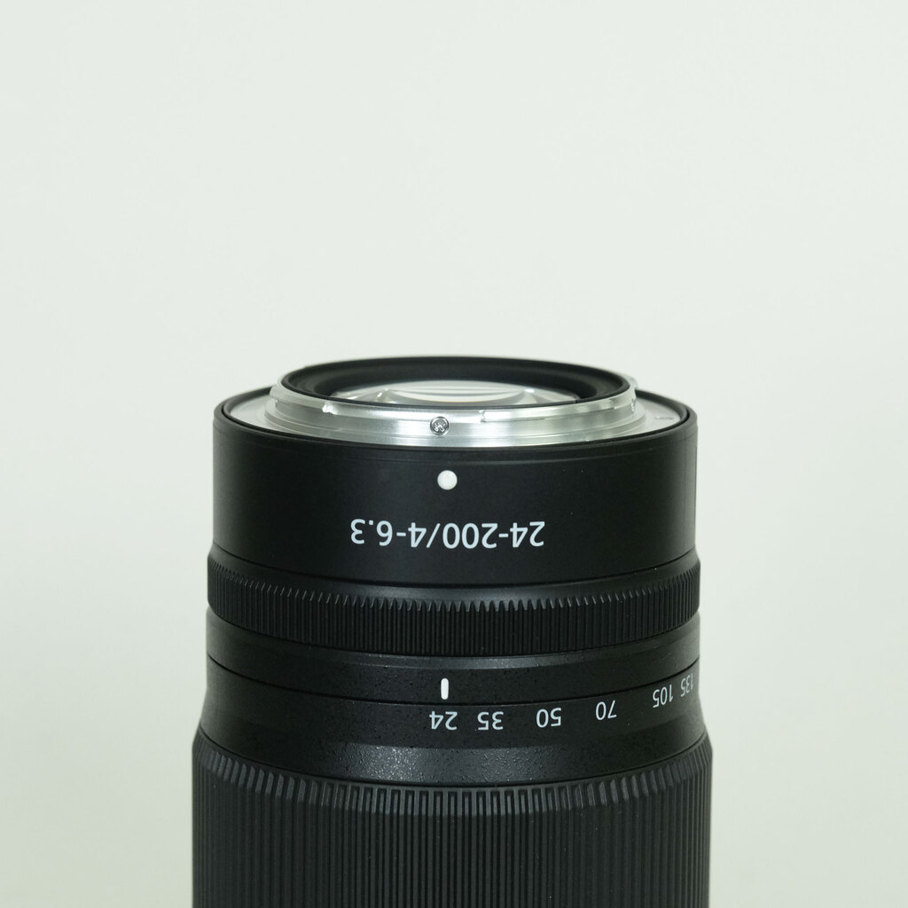 Nikon NIKKOR Z 24-200mm f/4-6.3 VR Nikon NIKKOR Z 24-200mm f/4-6.3 VR