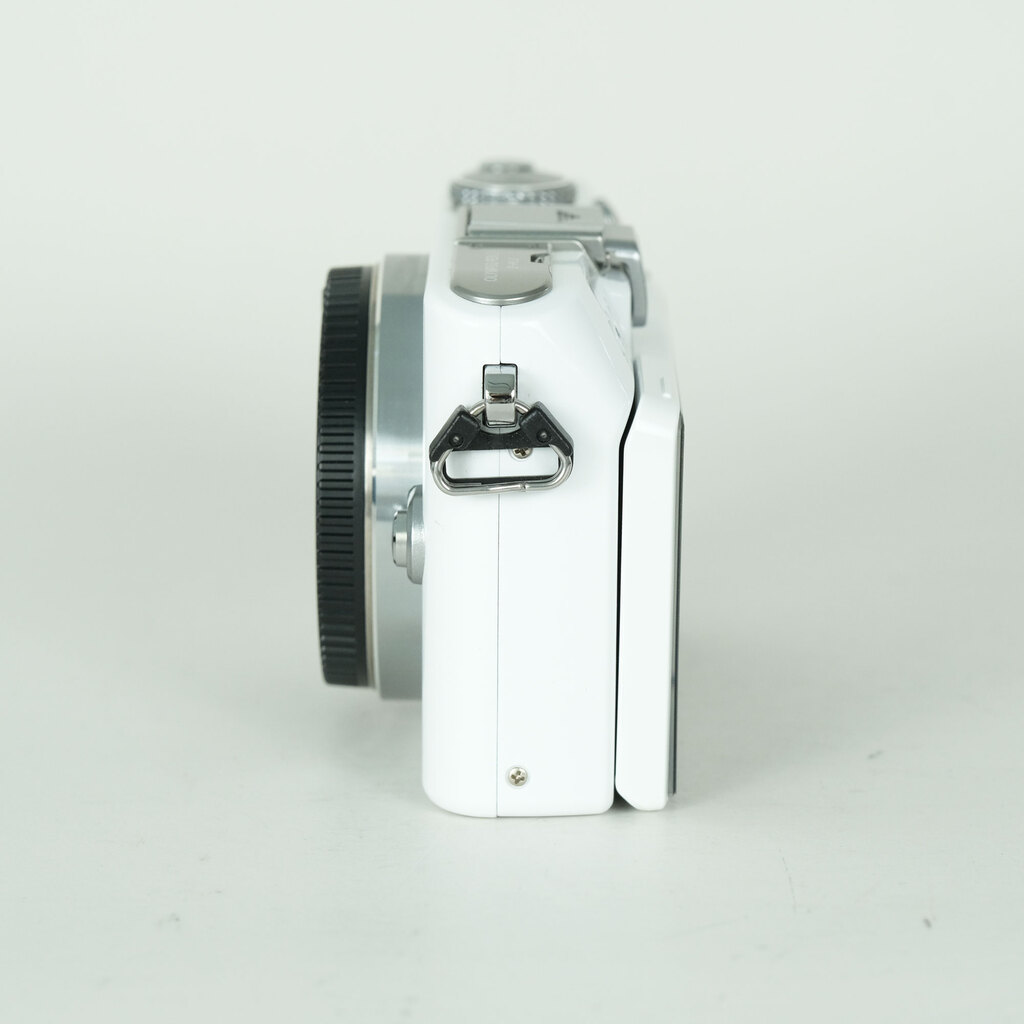 OLYMPUS PEN Lite E-PL3 ボディ ホワイトの出品 | ONE SCENE（ワンシーン）