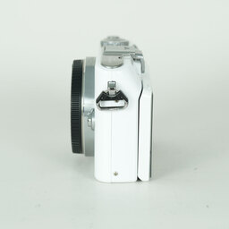 OLYMPUS PEN Lite E-PL3 ボディ ホワイトの出品 | ONE SCENE（ワンシーン）
