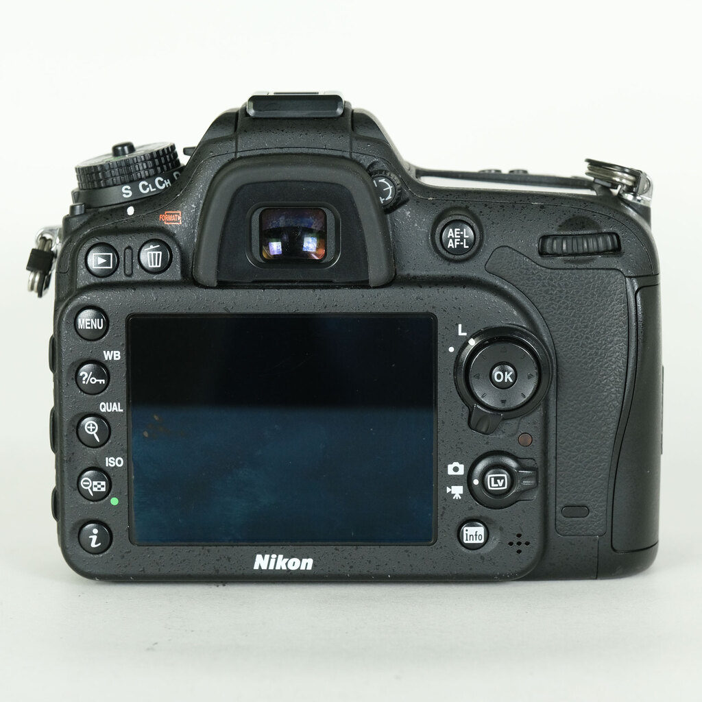 Nikon D7100の出品 | ONE SCENE（ワンシーン）