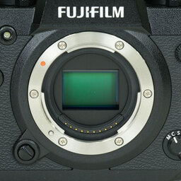 FUJIFILM X-H1