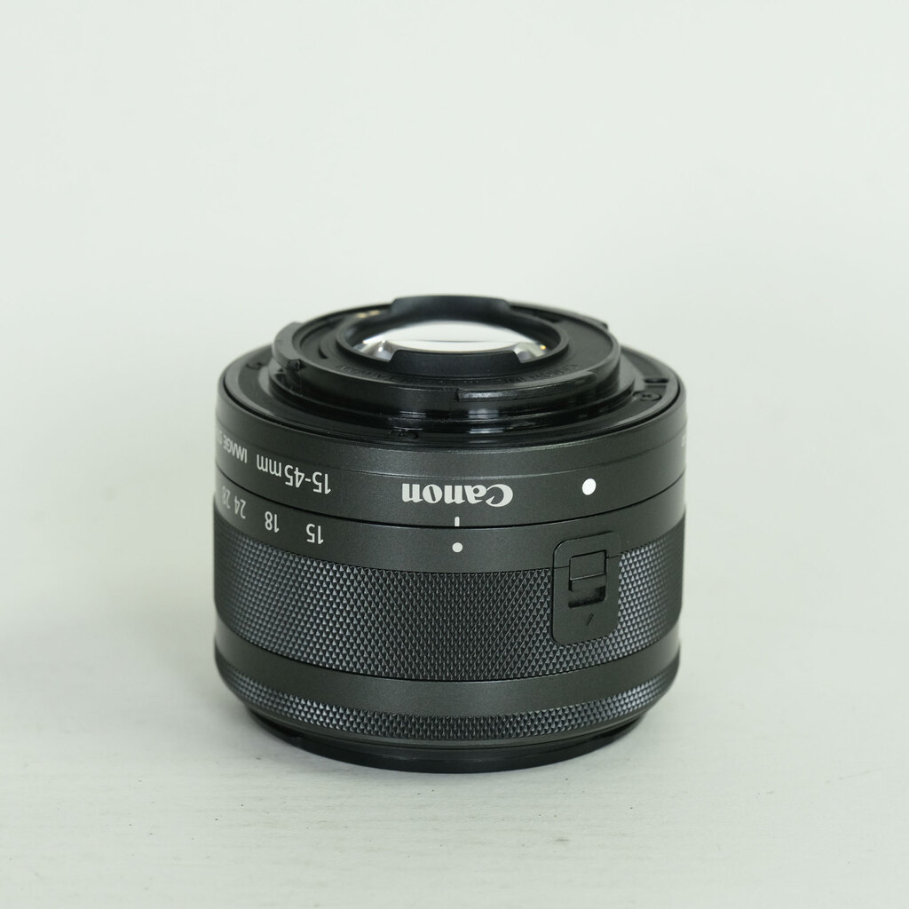 Canon EF-M15-45mm F3.5-6.3 IS STM