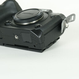 FUJIFILM X-H1