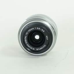 OLYMPUS M.ZUIKO DIGITAL 14-42mm F3.5-5.6IIR シルバー