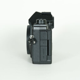 OLYMPUS OM-D E-M5 Mark III