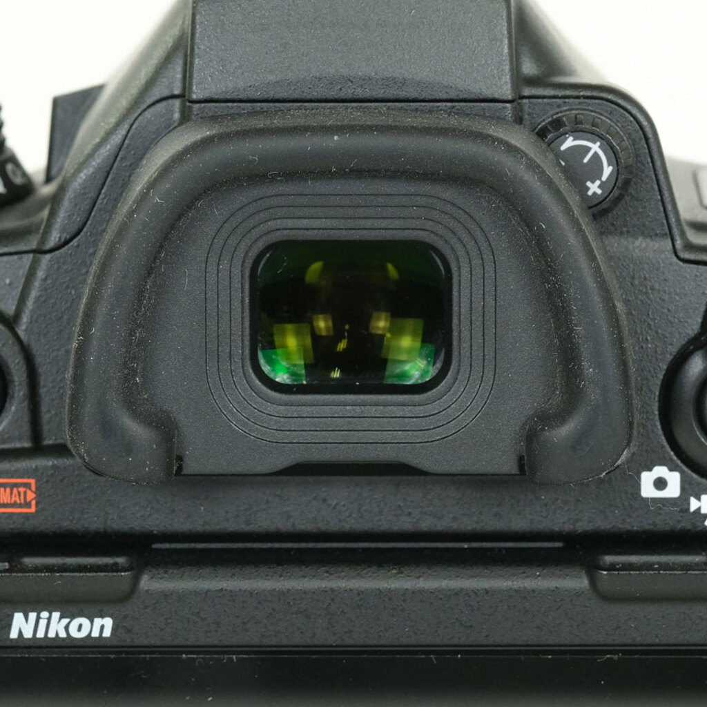 Nikon D780