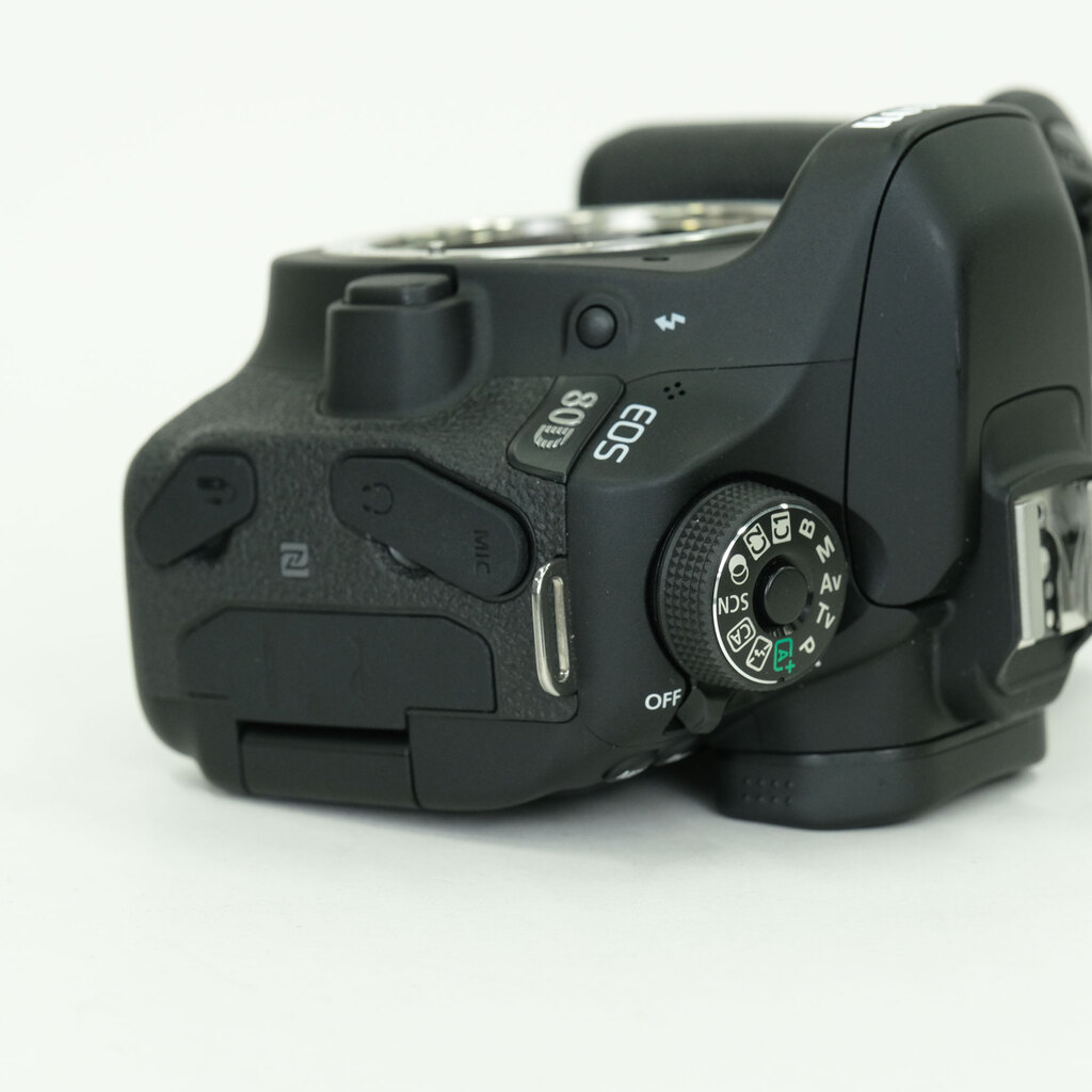 Canon EOS 80D Canon EOS 80D