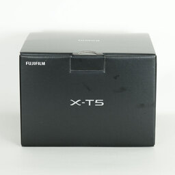 FUJIFILM X-T5