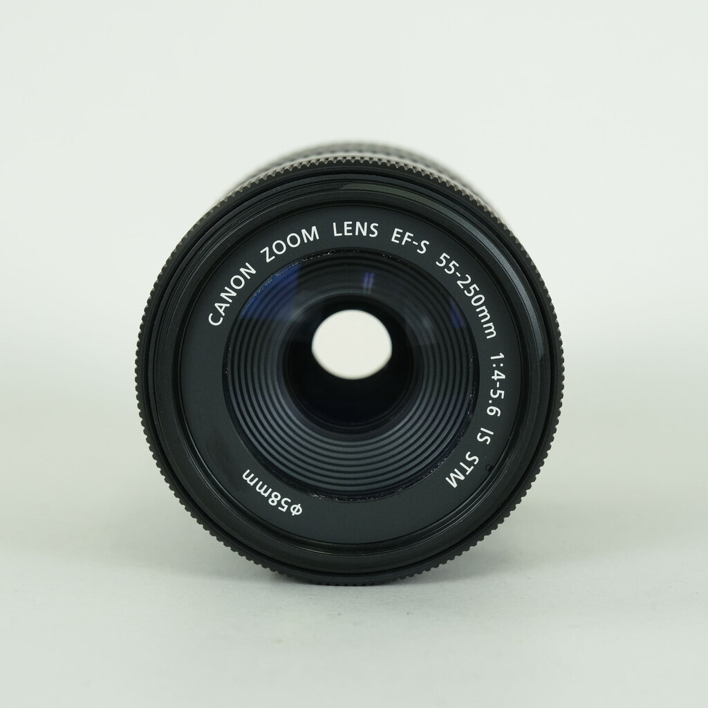 Canon EF-S55-250mm F4-5.6 IS STM