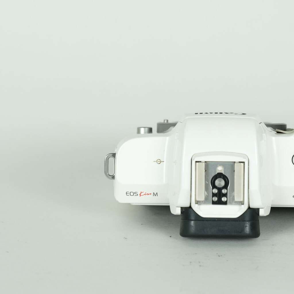 Canon EOS Kiss Mの出品 | ONE SCENE（ワンシーン）