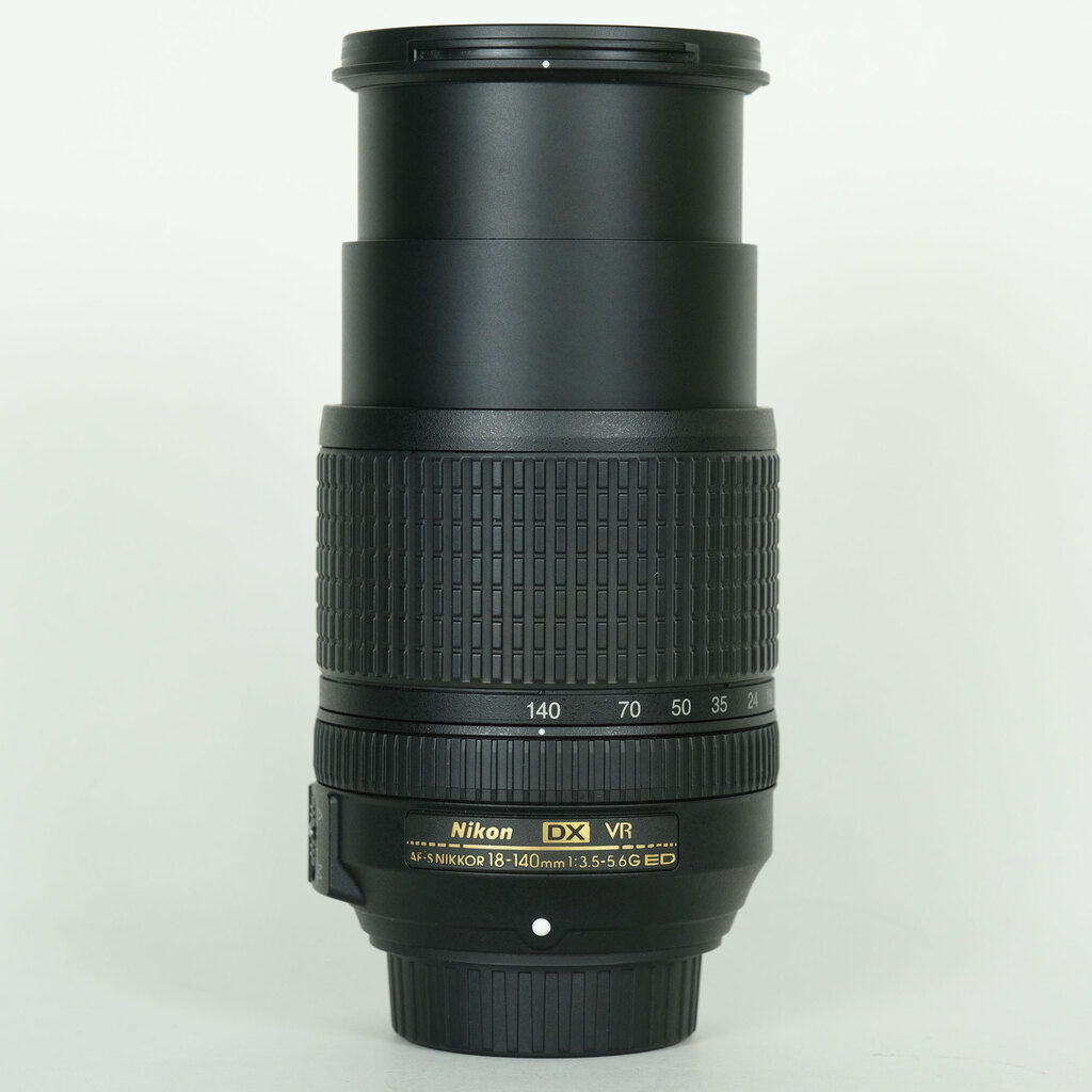 Nikon AF-S DX NIKKOR 18-140mm F3.5-5.6G ED VR Nikon AF-S DX NIKKOR 18-140mm F3.5-5.6G ED VR