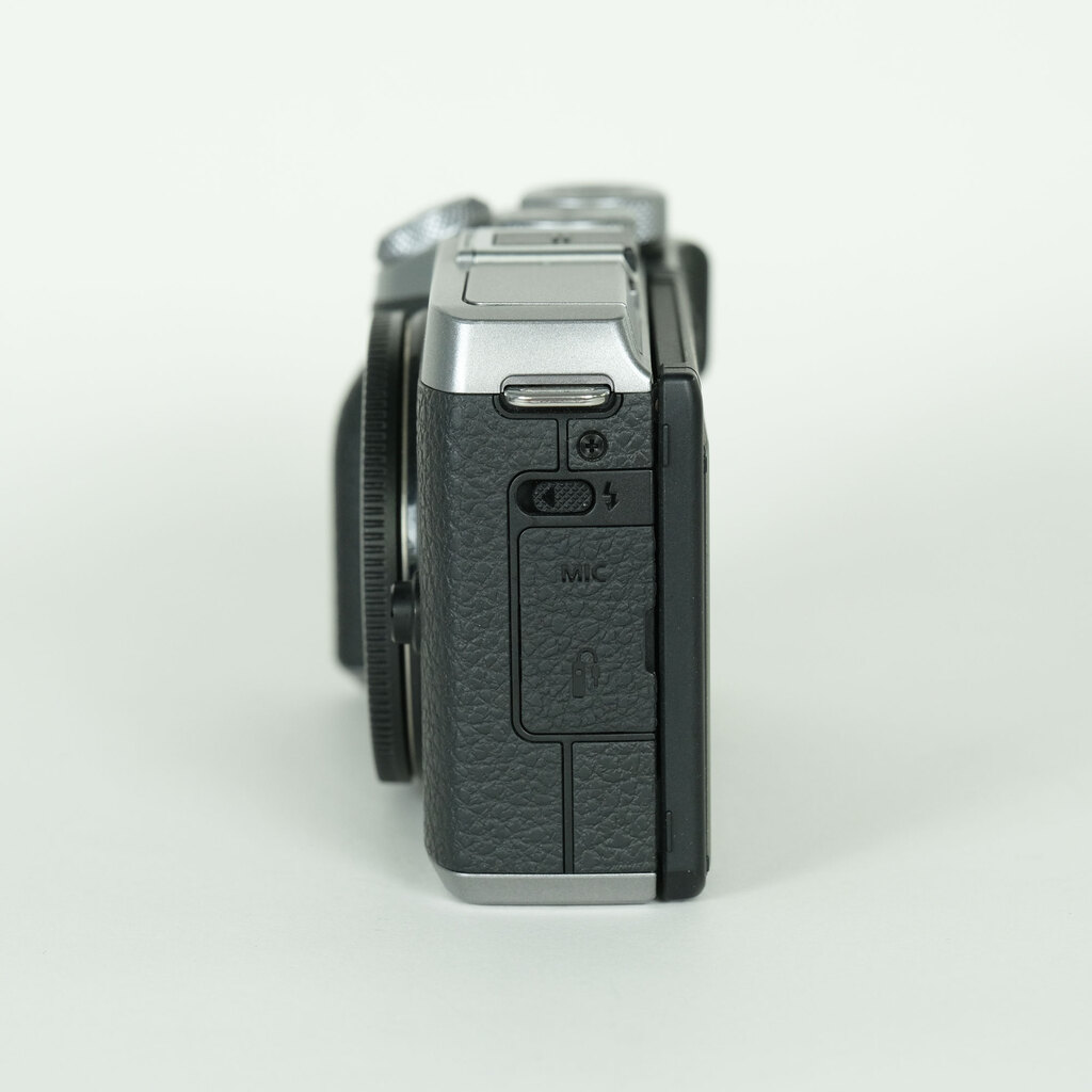 Canon EOS M6 Mark II Canon EOS M6 Mark II