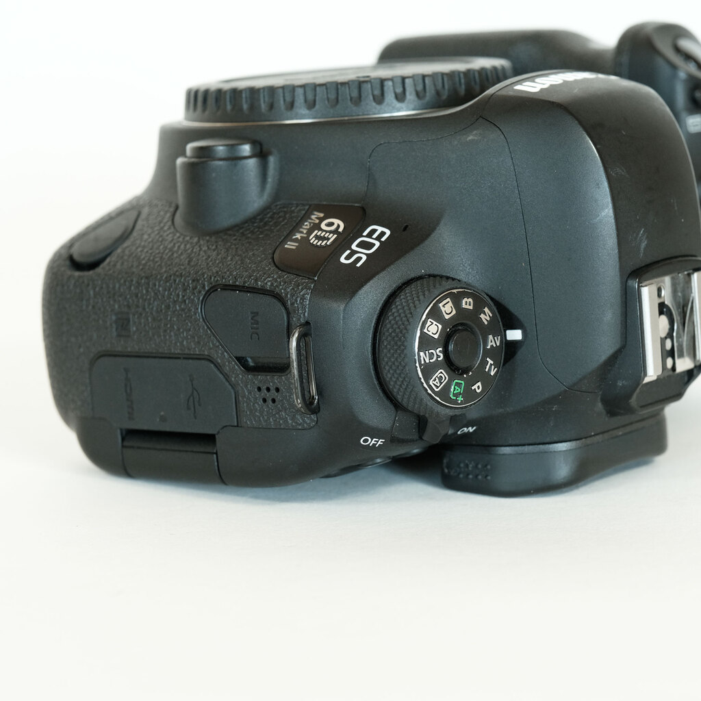 Canon EOS 6D Mark II