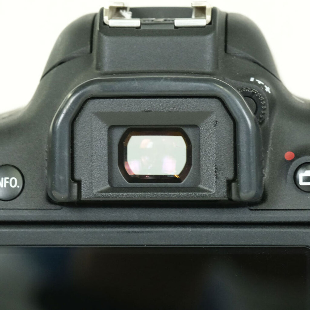 Canon EOS Kiss X8i Canon EOS Kiss X8i